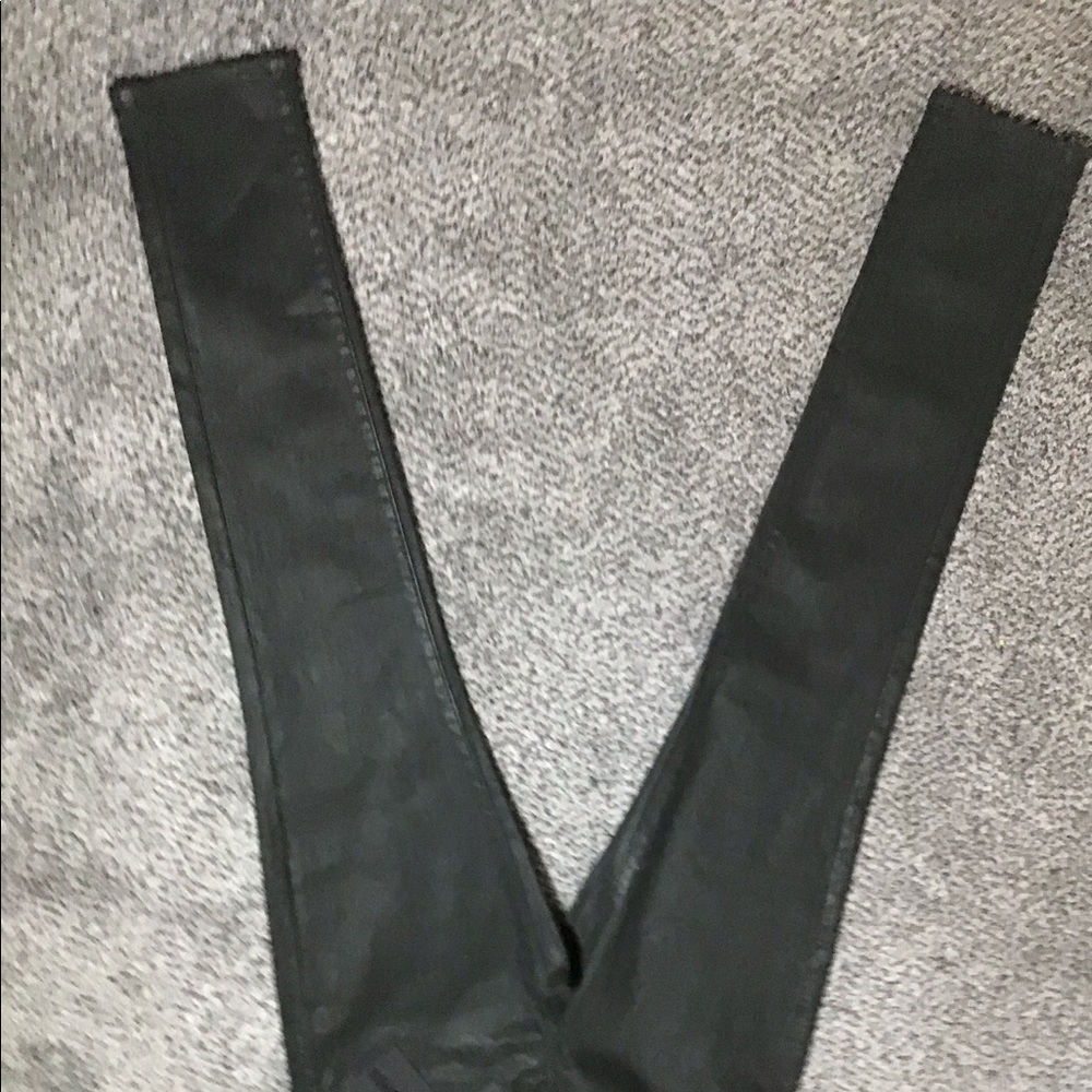 Woman’s hunter green jeans